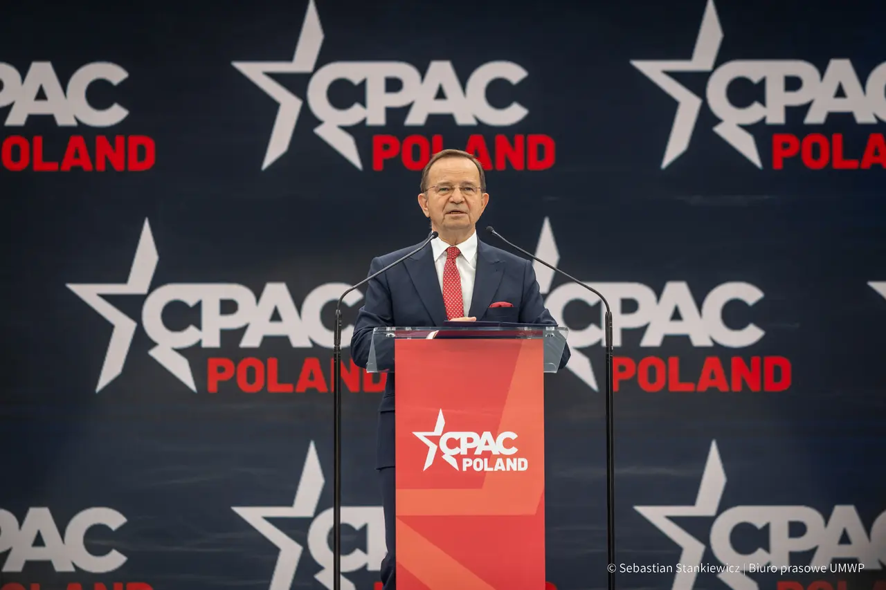 Fot. Sebastian Stankiewicz, Urząd Marszałkowski w Rzeszowie. Na zdjęciu marszałek Władysław Ortyl