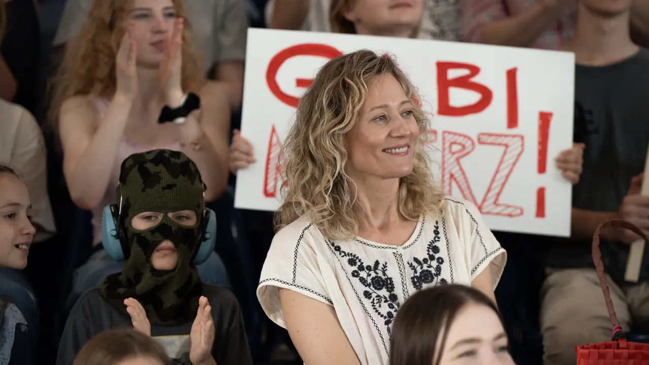Fot. Materiały prasowe. Na zdjęciu kadr z filmu "Jak żyć, żeby nie zwariować"